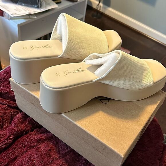GENSHUO Platform Open Toe Wedge SIide Sandals. Cream. Size 10 - Picture 7 of 10